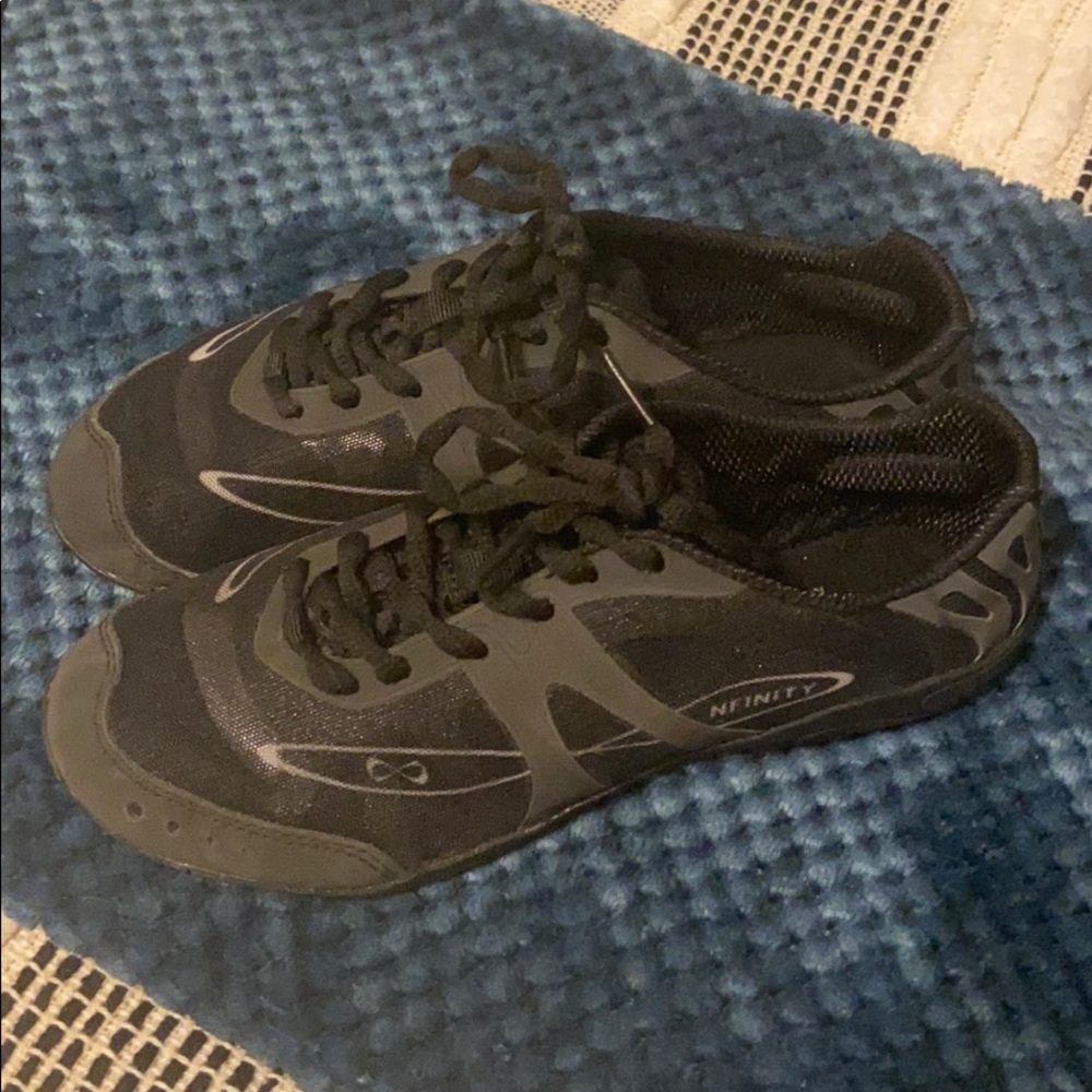 Infinity cheer shoes